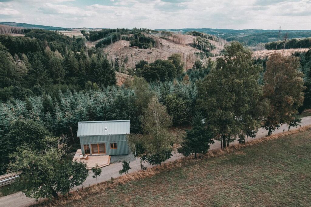 Faszerkezetű referencia épület Pro Clima szélzáró megoldásokkal